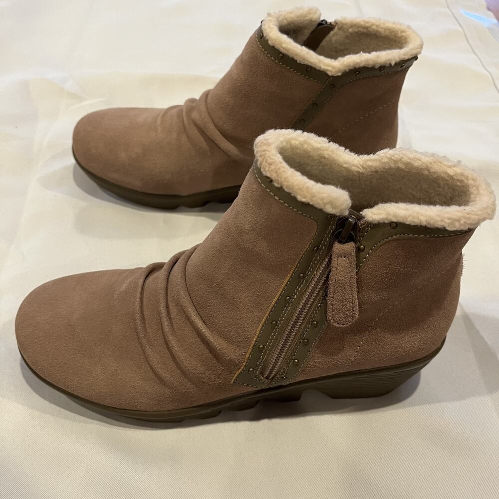 Skechers Studded Sherpa Trim Bootie Jumper Mushroom Womens Size 9.5 Air Cooled